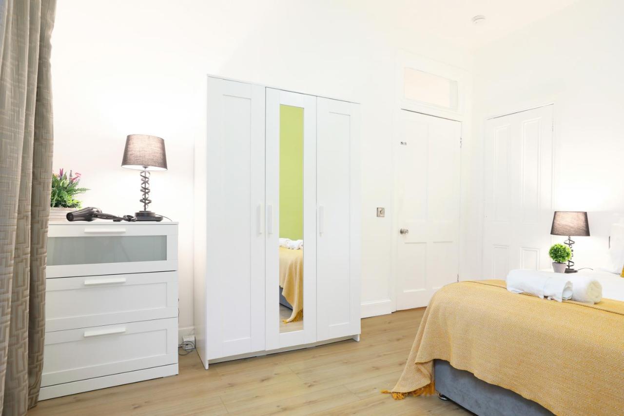 Stunning Modern 3 Bedroom Apartment Edinburgh Luaran gambar