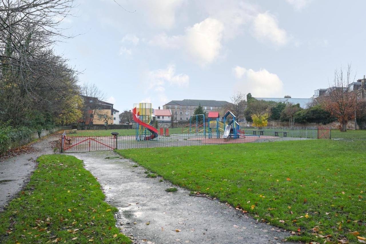 Stunning Modern 3 Bedroom Apartment Edinburgh Luaran gambar