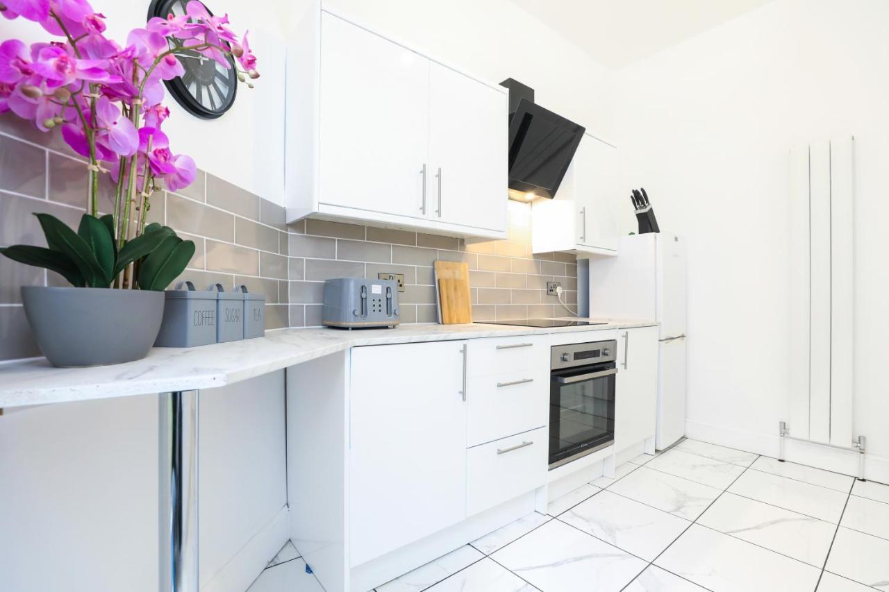 Stunning Modern 3 Bedroom Apartment Edinburgh Luaran gambar