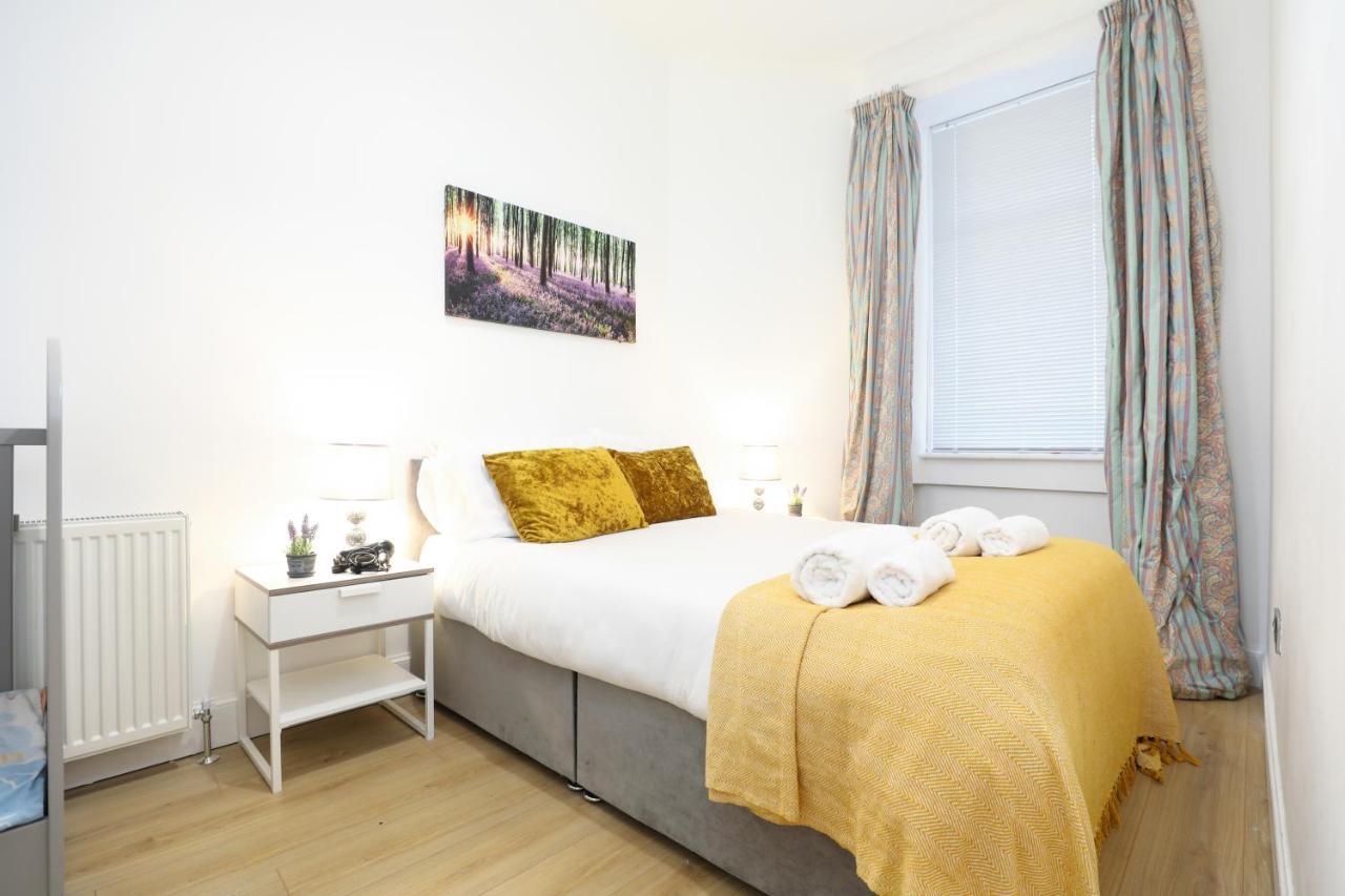Stunning Modern 3 Bedroom Apartment Edinburgh Luaran gambar