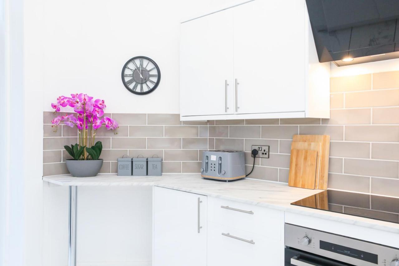 Stunning Modern 3 Bedroom Apartment Edinburgh Luaran gambar