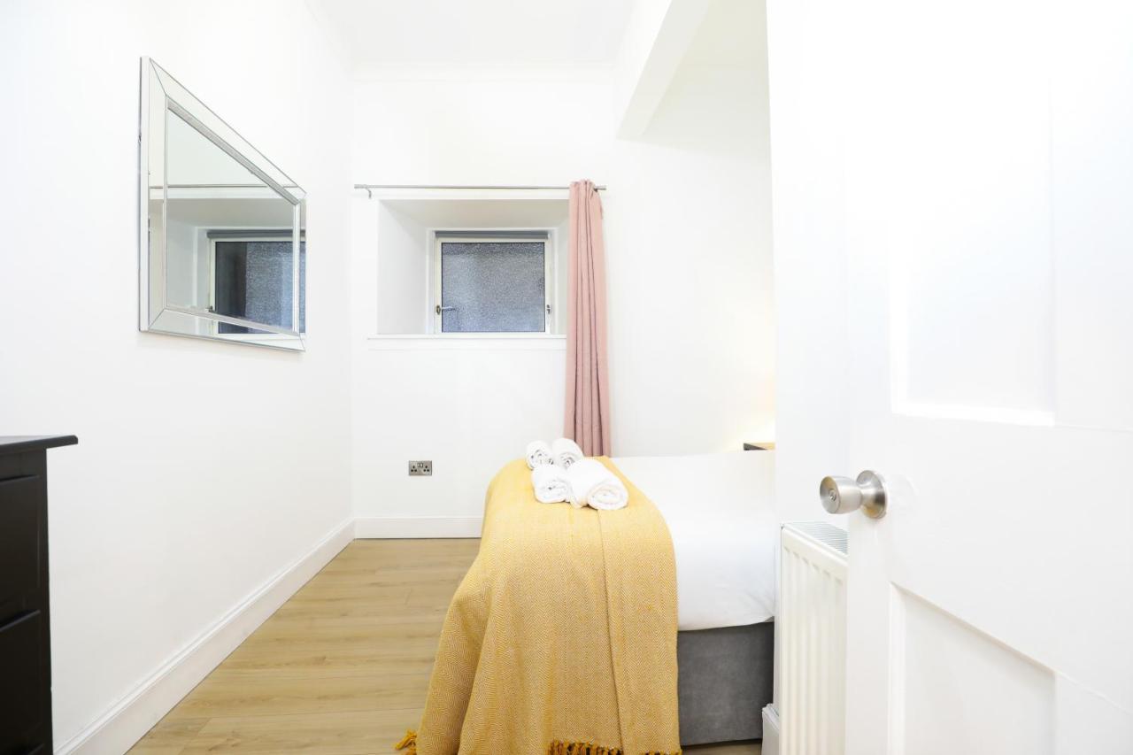 Stunning Modern 3 Bedroom Apartment Edinburgh Luaran gambar